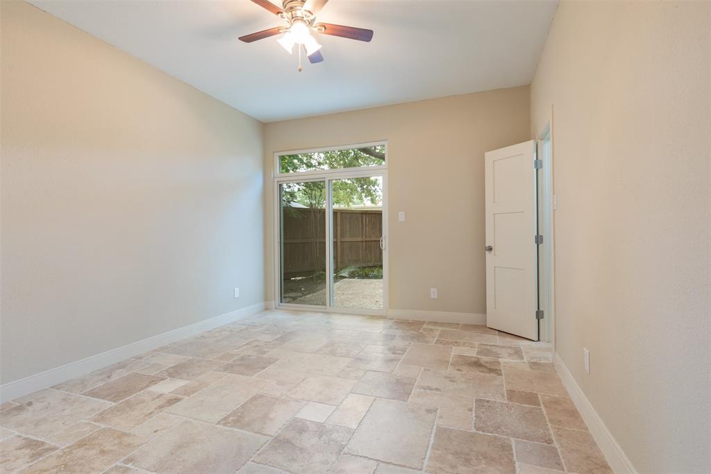 909 1 Bayou River Drive, Houston, Texas 77079, 3 Bedrooms Bedrooms, 5 Rooms Rooms,2 BathroomsBathrooms,Single-family,For Sale,Bayou River,54588122