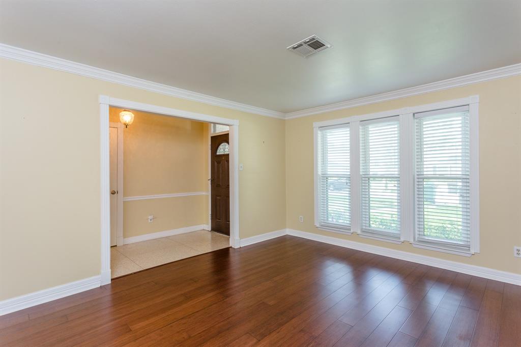 6106 1 Paisley Street, Houston, Texas 77096, 4 Bedrooms Bedrooms, 9 Rooms Rooms,2 BathroomsBathrooms,Single-family,For Sale,Paisley,80126877