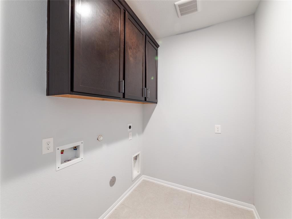 4519 1.5 Painted Bunting Lane, Baytown, Texas 77521, 3 Bedrooms Bedrooms, 7 Rooms Rooms,3 BathroomsBathrooms,Single-family,For Sale,Painted Bunting,74601051