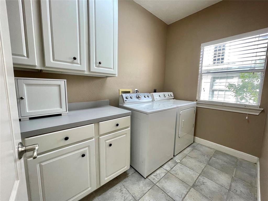 4416 3 Austin Street, Houston, Texas 77004, 2 Bedrooms Bedrooms, 5 Rooms Rooms,2 BathroomsBathrooms,Townhouse/condo,For Sale,Austin,84038897