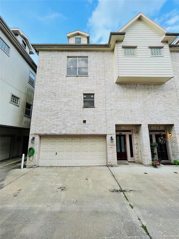 4416 3 Austin Street, Houston, Texas 77004, 2 Bedrooms Bedrooms, 5 Rooms Rooms,2 BathroomsBathrooms,Townhouse/condo,For Sale,Austin,84038897