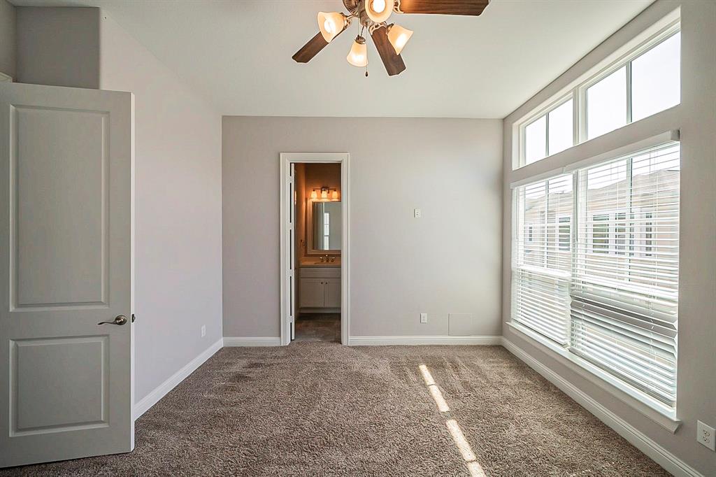 5625 3 Mina Way, Houston, Texas 77081, 3 Bedrooms Bedrooms, 3 Rooms Rooms,3 BathroomsBathrooms,Single-family,For Sale,Mina,72494186