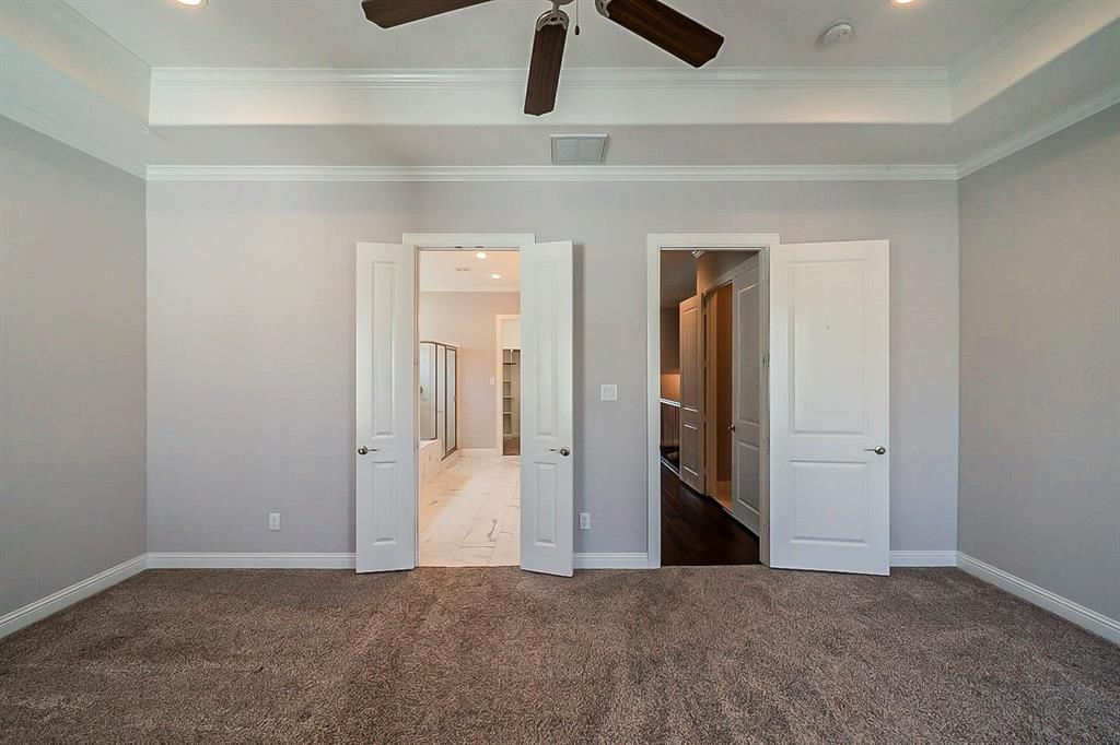 5625 3 Mina Way, Houston, Texas 77081, 3 Bedrooms Bedrooms, 3 Rooms Rooms,3 BathroomsBathrooms,Single-family,For Sale,Mina,72494186