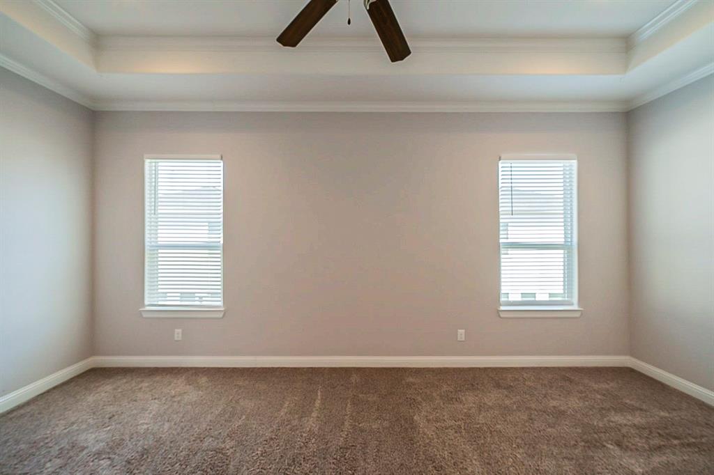 5625 3 Mina Way, Houston, Texas 77081, 3 Bedrooms Bedrooms, 3 Rooms Rooms,3 BathroomsBathrooms,Single-family,For Sale,Mina,72494186