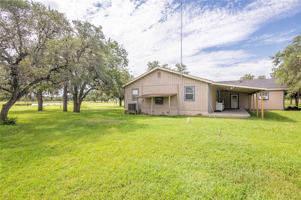 Goliad, TX 77963,340 Deer Trail LN