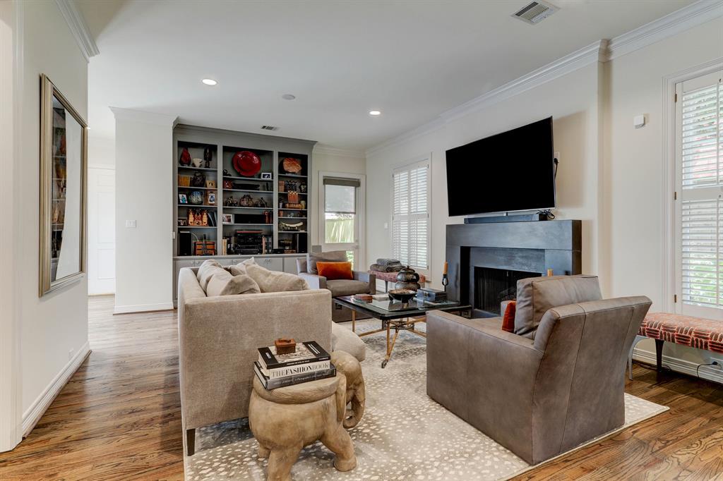 1215 3 Potomac Drive, Houston, Texas 77057, 3 Bedrooms Bedrooms, 15 Rooms Rooms,5 BathroomsBathrooms,Single-family,For Sale,Potomac,78675931