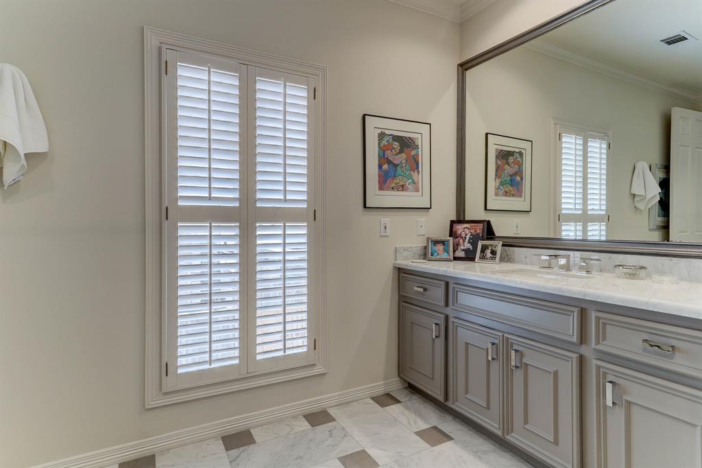 1215 3 Potomac Drive, Houston, Texas 77057, 3 Bedrooms Bedrooms, 15 Rooms Rooms,5 BathroomsBathrooms,Single-family,For Sale,Potomac,78675931