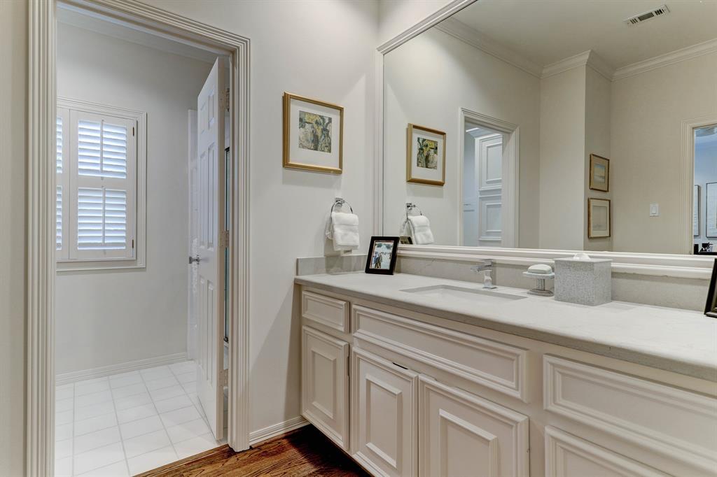 1215 3 Potomac Drive, Houston, Texas 77057, 3 Bedrooms Bedrooms, 15 Rooms Rooms,5 BathroomsBathrooms,Single-family,For Sale,Potomac,78675931