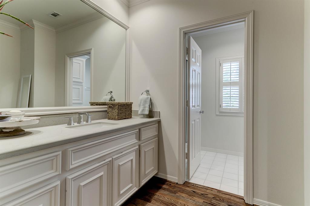 1215 3 Potomac Drive, Houston, Texas 77057, 3 Bedrooms Bedrooms, 15 Rooms Rooms,5 BathroomsBathrooms,Single-family,For Sale,Potomac,78675931
