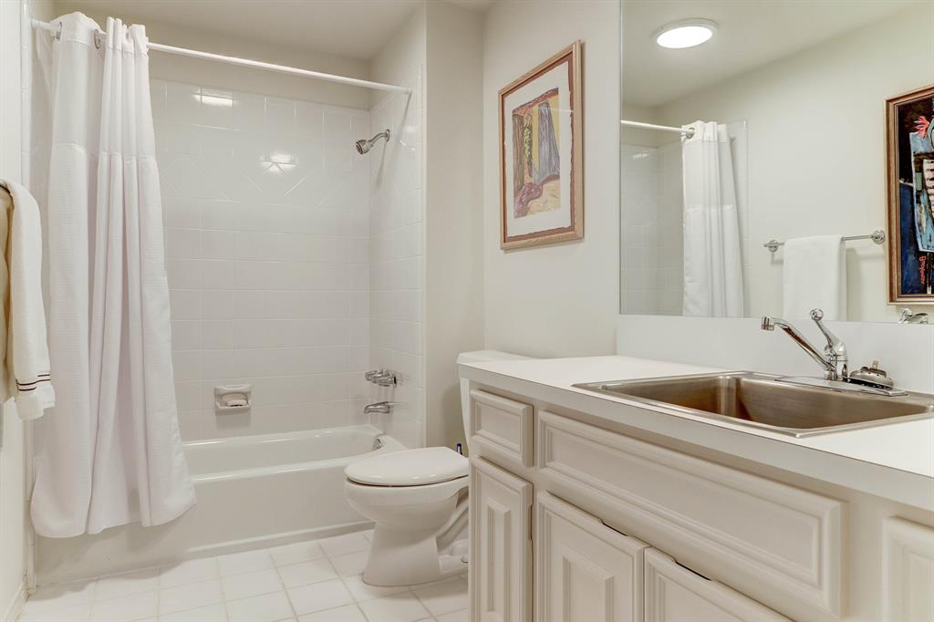 1215 3 Potomac Drive, Houston, Texas 77057, 3 Bedrooms Bedrooms, 15 Rooms Rooms,5 BathroomsBathrooms,Single-family,For Sale,Potomac,78675931