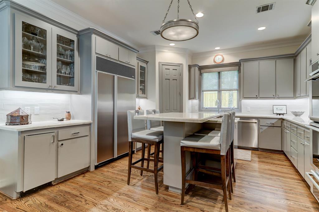 1215 3 Potomac Drive, Houston, Texas 77057, 3 Bedrooms Bedrooms, 15 Rooms Rooms,5 BathroomsBathrooms,Single-family,For Sale,Potomac,78675931