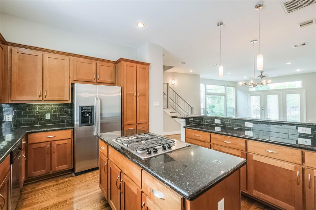 6903 3 Staffordshire Boulevard, Houston, Texas 77030, 3 Bedrooms Bedrooms, 3 Rooms Rooms,3 BathroomsBathrooms,Single-family,For Sale,Staffordshire,71475592