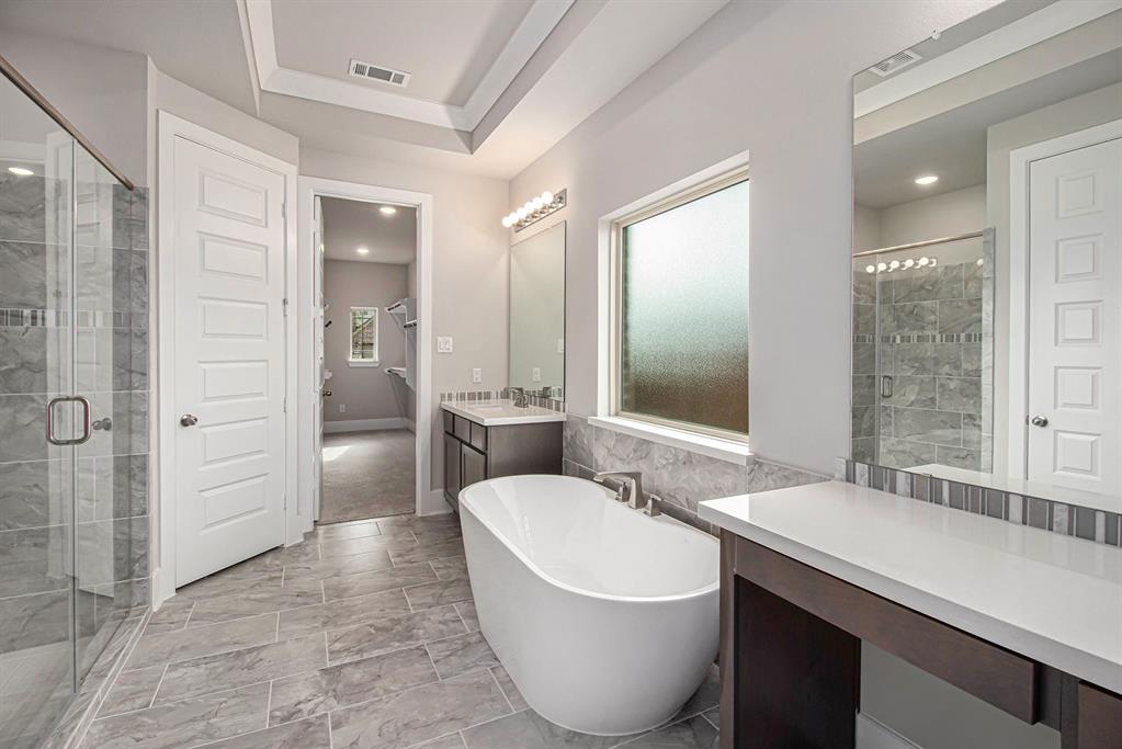 12918 2 Wintery Tide Drive, Texas City, Texas 77568, 4 Bedrooms Bedrooms, 9 Rooms Rooms,3 BathroomsBathrooms,Single-family,For Sale,Wintery Tide,89536912