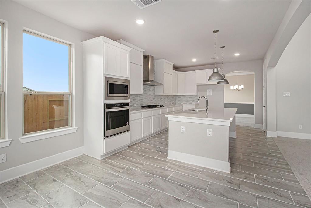 12918 2 Wintery Tide Drive, Texas City, Texas 77568, 4 Bedrooms Bedrooms, 9 Rooms Rooms,3 BathroomsBathrooms,Single-family,For Sale,Wintery Tide,89536912