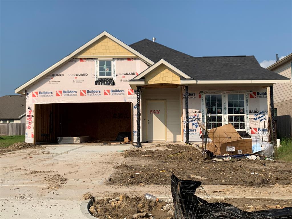 8806 1 W Crescent Lake Circle, Baytown, Texas 77521, 3 Bedrooms Bedrooms, 6 Rooms Rooms,3 BathroomsBathrooms,Single-family,For Sale,W Crescent Lake,66597637
