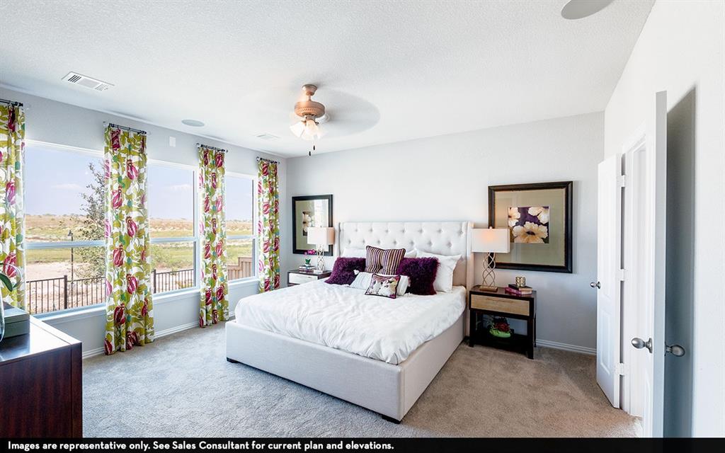 8806 1 W Crescent Lake Circle, Baytown, Texas 77521, 3 Bedrooms Bedrooms, 6 Rooms Rooms,3 BathroomsBathrooms,Single-family,For Sale,W Crescent Lake,66597637