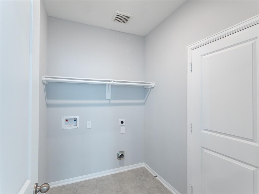 8811 2 Sandhill Crane Road, Baytown, Texas 77521, 4 Bedrooms Bedrooms, 10 Rooms Rooms,2 BathroomsBathrooms,Single-family,For Sale,Sandhill Crane,73505509
