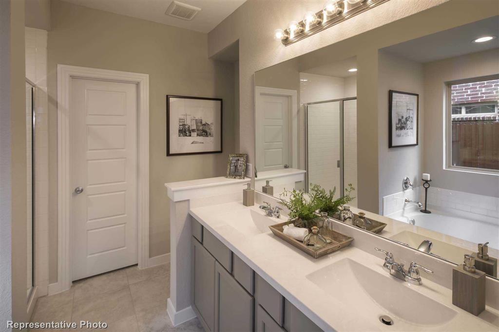5059 1 Hazel Orchard Drive, Houston, Texas 77066, 3 Bedrooms Bedrooms, 3 Rooms Rooms,2 BathroomsBathrooms,Single-family,For Sale,Hazel Orchard,82817689