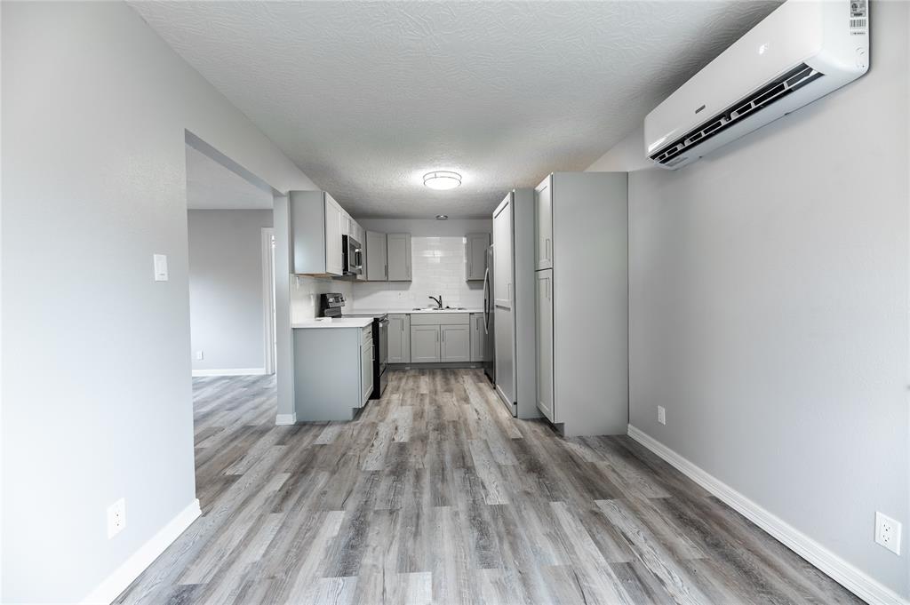 1032 1 Walling Street, Houston, Texas 77009, 3 Bedrooms Bedrooms, 7 Rooms Rooms,2 BathroomsBathrooms,Single-family,For Sale,Walling,69384496