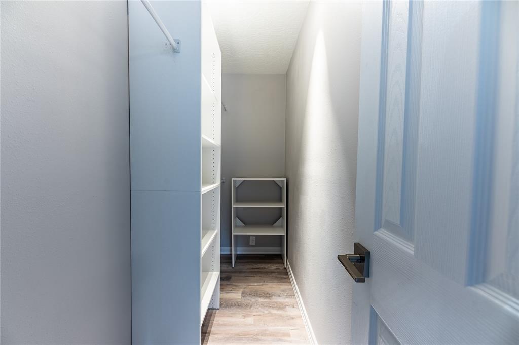 1032 1 Walling Street, Houston, Texas 77009, 3 Bedrooms Bedrooms, 7 Rooms Rooms,2 BathroomsBathrooms,Single-family,For Sale,Walling,69384496