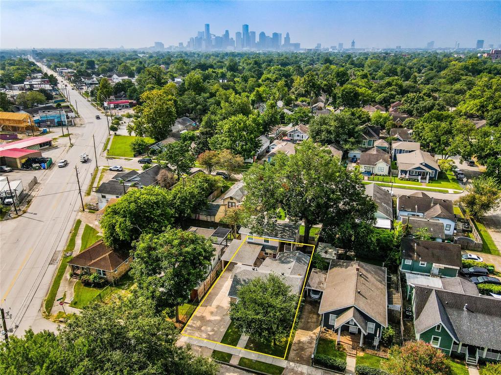 1032 1 Walling Street, Houston, Texas 77009, 3 Bedrooms Bedrooms, 7 Rooms Rooms,2 BathroomsBathrooms,Single-family,For Sale,Walling,69384496