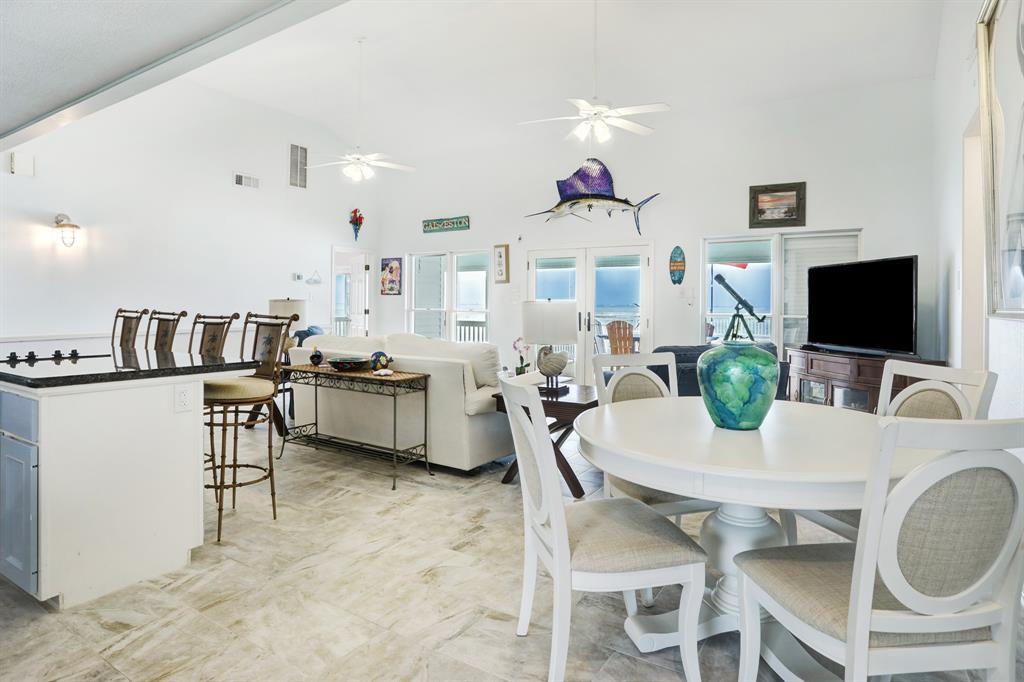 114 2 Tamana Drive, Tiki Island, Texas 77554, 3 Bedrooms Bedrooms, 6 Rooms Rooms,2 BathroomsBathrooms,Single-family,For Sale,Tamana,51201306