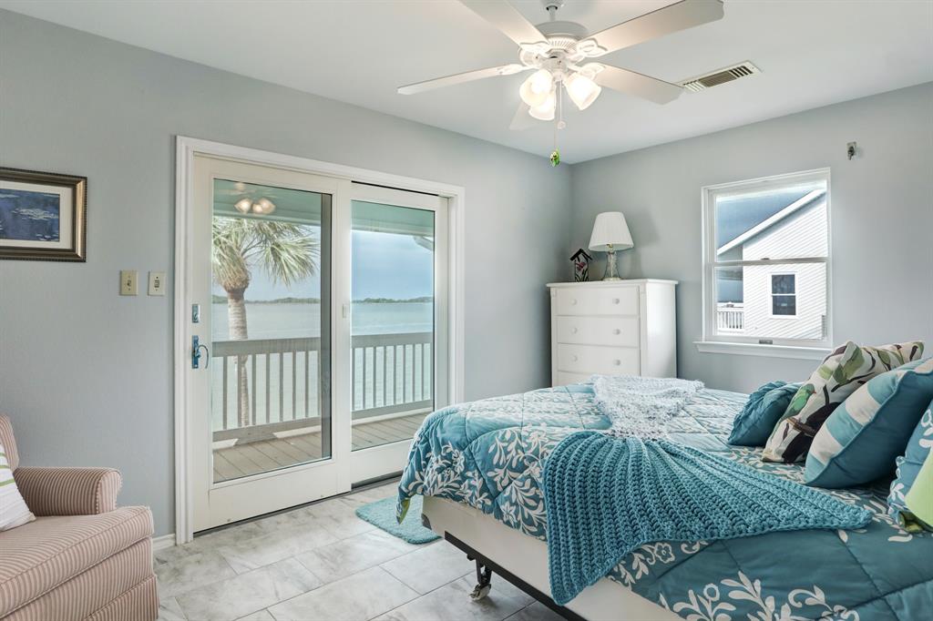 114 2 Tamana Drive, Tiki Island, Texas 77554, 3 Bedrooms Bedrooms, 6 Rooms Rooms,2 BathroomsBathrooms,Single-family,For Sale,Tamana,51201306