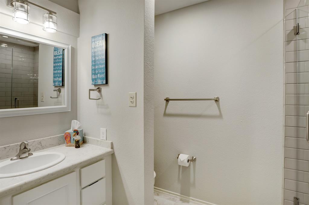 114 2 Tamana Drive, Tiki Island, Texas 77554, 3 Bedrooms Bedrooms, 6 Rooms Rooms,2 BathroomsBathrooms,Single-family,For Sale,Tamana,51201306