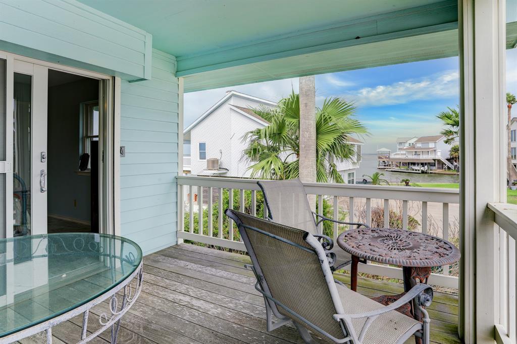 114 2 Tamana Drive, Tiki Island, Texas 77554, 3 Bedrooms Bedrooms, 6 Rooms Rooms,2 BathroomsBathrooms,Single-family,For Sale,Tamana,51201306