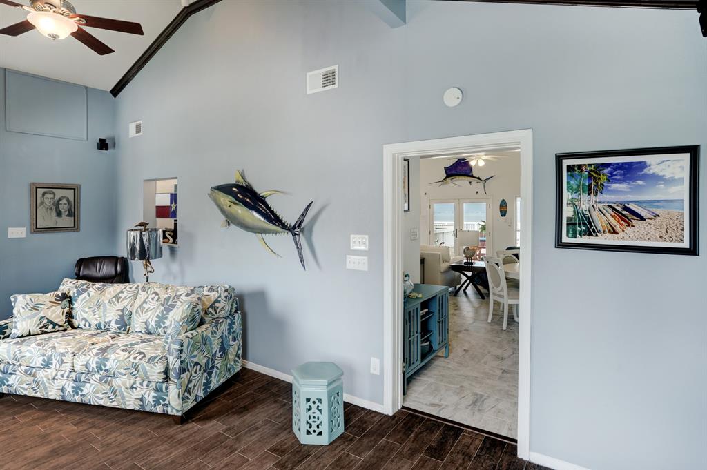 114 2 Tamana Drive, Tiki Island, Texas 77554, 3 Bedrooms Bedrooms, 6 Rooms Rooms,2 BathroomsBathrooms,Single-family,For Sale,Tamana,51201306