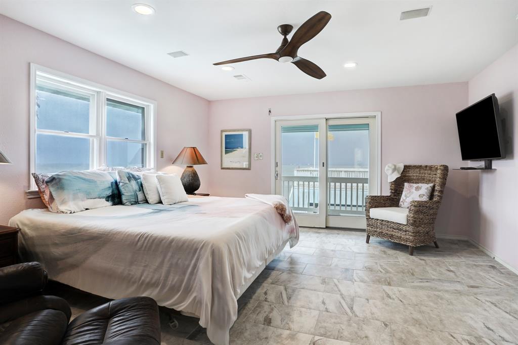 114 2 Tamana Drive, Tiki Island, Texas 77554, 3 Bedrooms Bedrooms, 6 Rooms Rooms,2 BathroomsBathrooms,Single-family,For Sale,Tamana,51201306