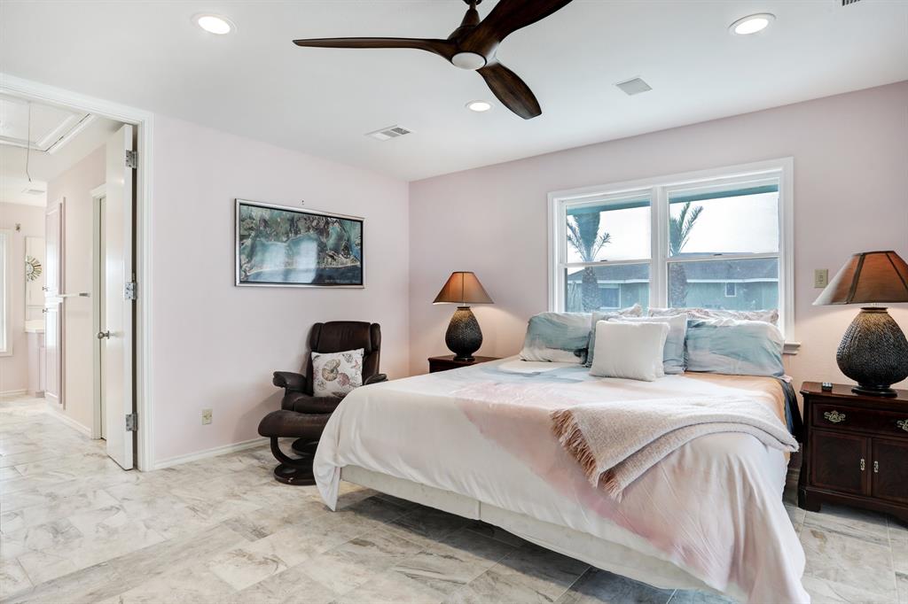 114 2 Tamana Drive, Tiki Island, Texas 77554, 3 Bedrooms Bedrooms, 6 Rooms Rooms,2 BathroomsBathrooms,Single-family,For Sale,Tamana,51201306