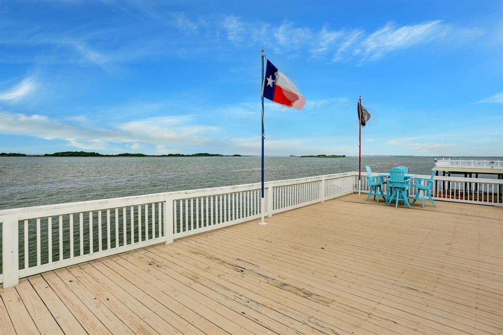 114 2 Tamana Drive, Tiki Island, Texas 77554, 3 Bedrooms Bedrooms, 6 Rooms Rooms,2 BathroomsBathrooms,Single-family,For Sale,Tamana,51201306
