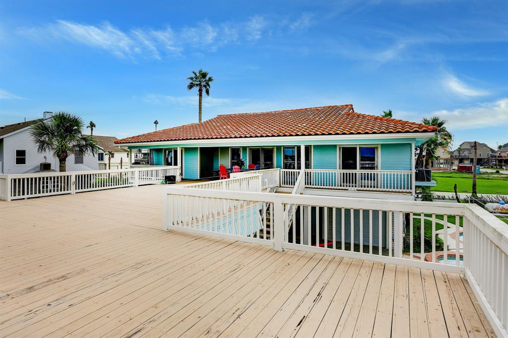 114 2 Tamana Drive, Tiki Island, Texas 77554, 3 Bedrooms Bedrooms, 6 Rooms Rooms,2 BathroomsBathrooms,Single-family,For Sale,Tamana,51201306