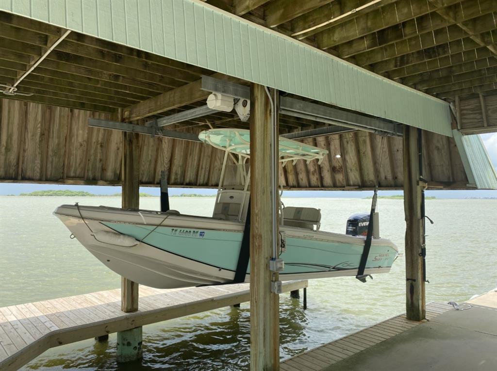 114 2 Tamana Drive, Tiki Island, Texas 77554, 3 Bedrooms Bedrooms, 6 Rooms Rooms,2 BathroomsBathrooms,Single-family,For Sale,Tamana,51201306