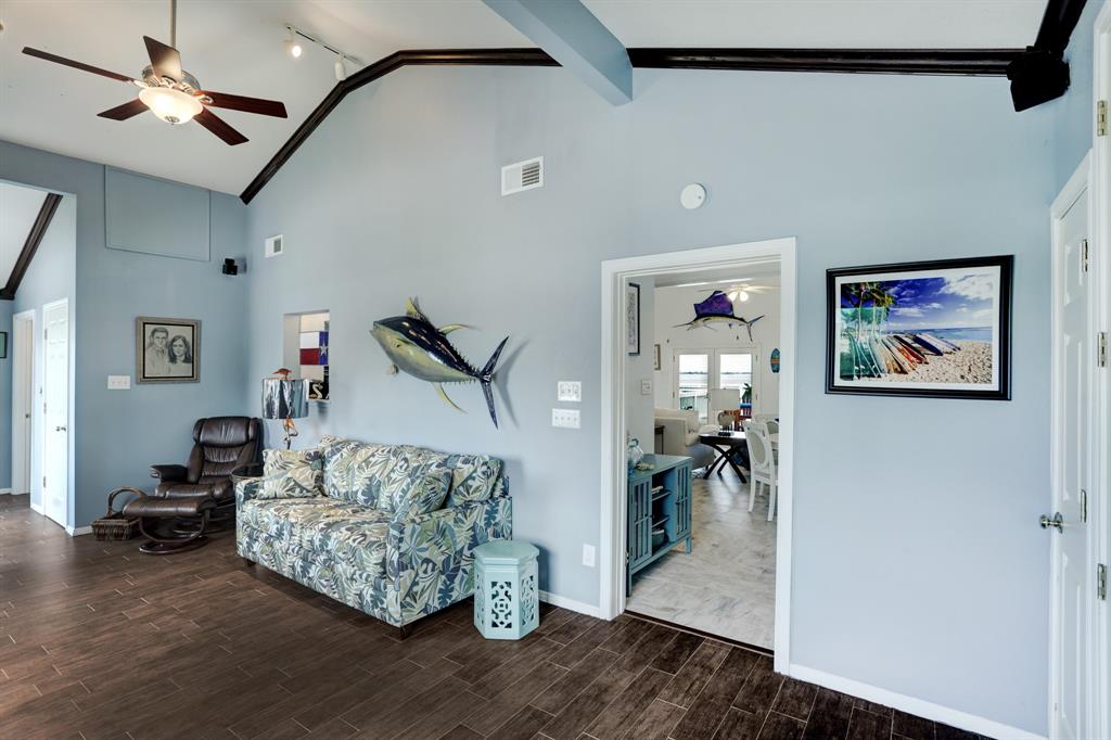 114 2 Tamana Drive, Tiki Island, Texas 77554, 3 Bedrooms Bedrooms, 6 Rooms Rooms,2 BathroomsBathrooms,Single-family,For Sale,Tamana,51201306