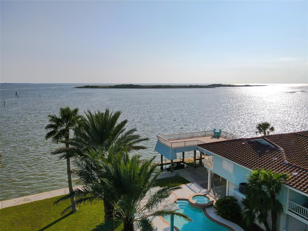 114 2 Tamana Drive, Tiki Island, Texas 77554, 3 Bedrooms Bedrooms, 6 Rooms Rooms,2 BathroomsBathrooms,Single-family,For Sale,Tamana,51201306