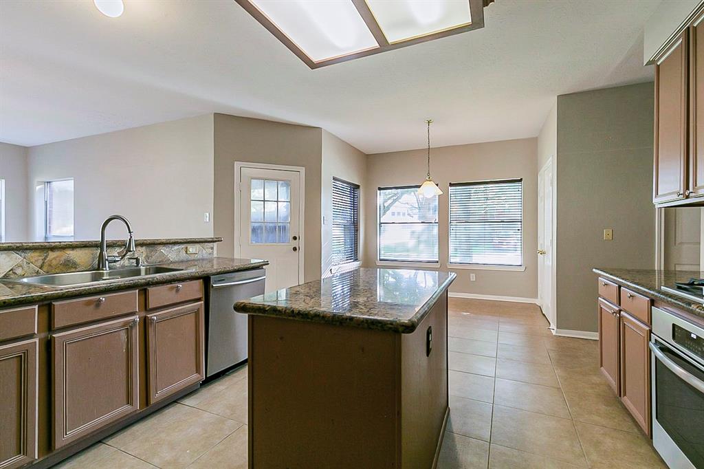4011 2 Perry Knoll Court, Sugar Land, Texas 77479, 4 Bedrooms Bedrooms, 4 Rooms Rooms,2 BathroomsBathrooms,Single-family,For Sale,Perry Knoll,61372887