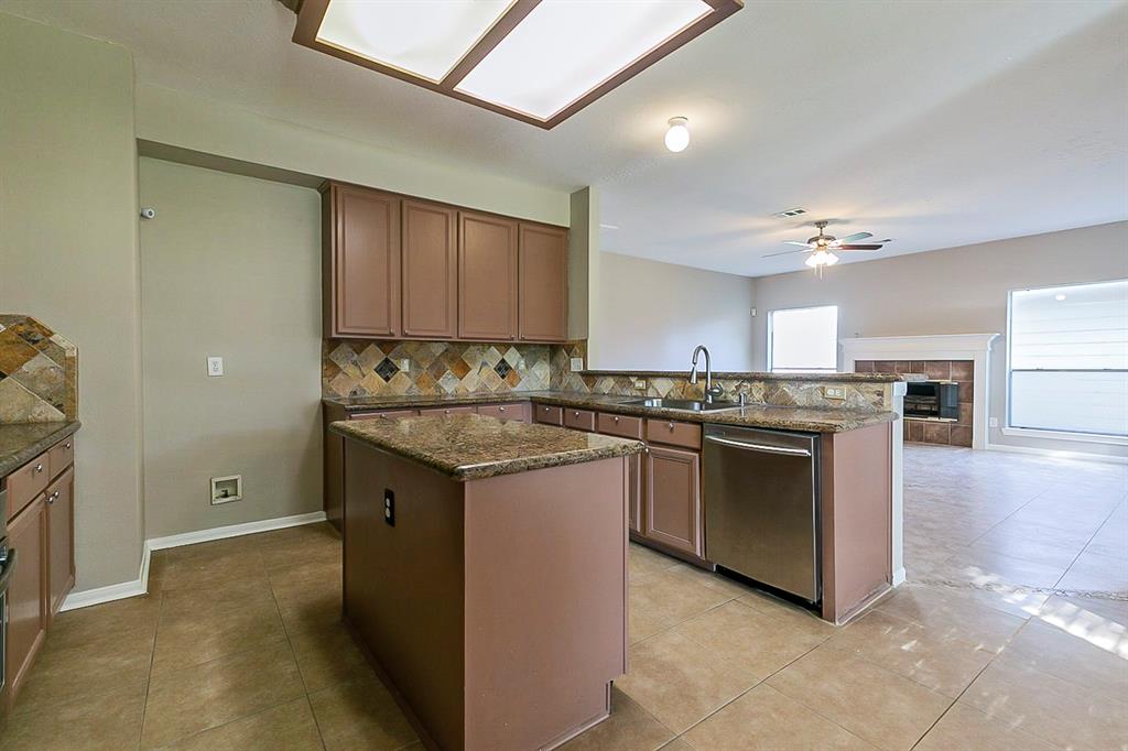 4011 2 Perry Knoll Court, Sugar Land, Texas 77479, 4 Bedrooms Bedrooms, 4 Rooms Rooms,2 BathroomsBathrooms,Single-family,For Sale,Perry Knoll,61372887