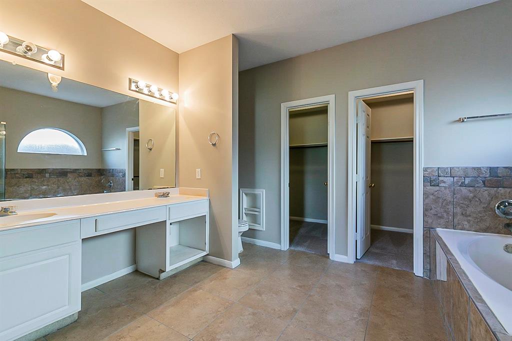 4011 2 Perry Knoll Court, Sugar Land, Texas 77479, 4 Bedrooms Bedrooms, 4 Rooms Rooms,2 BathroomsBathrooms,Single-family,For Sale,Perry Knoll,61372887