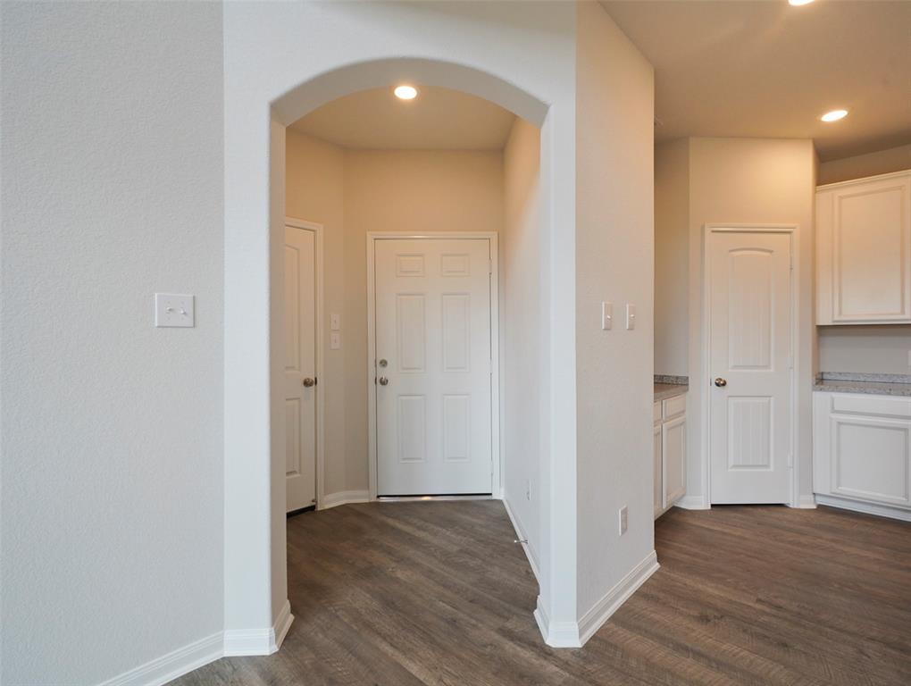 14203 2 Grand Hills Drive, Conroe, Texas 77303, 4 Bedrooms Bedrooms, 7 Rooms Rooms,3 BathroomsBathrooms,Single-family,For Sale,Grand Hills,88480307