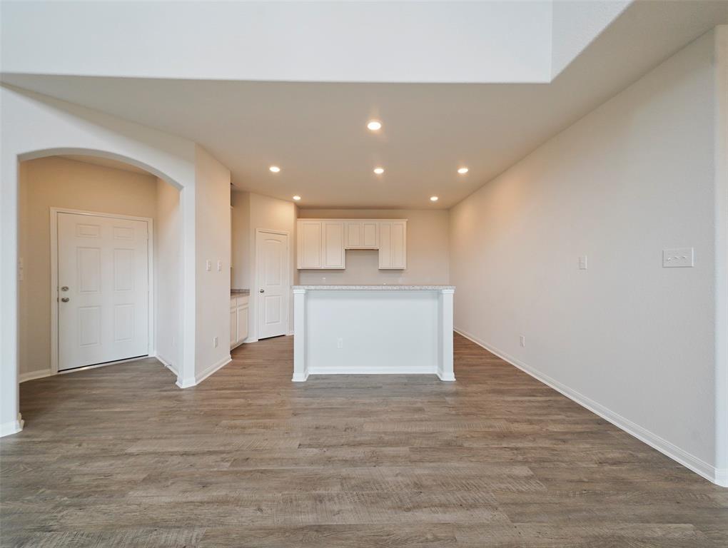 14203 2 Grand Hills Drive, Conroe, Texas 77303, 4 Bedrooms Bedrooms, 7 Rooms Rooms,3 BathroomsBathrooms,Single-family,For Sale,Grand Hills,88480307