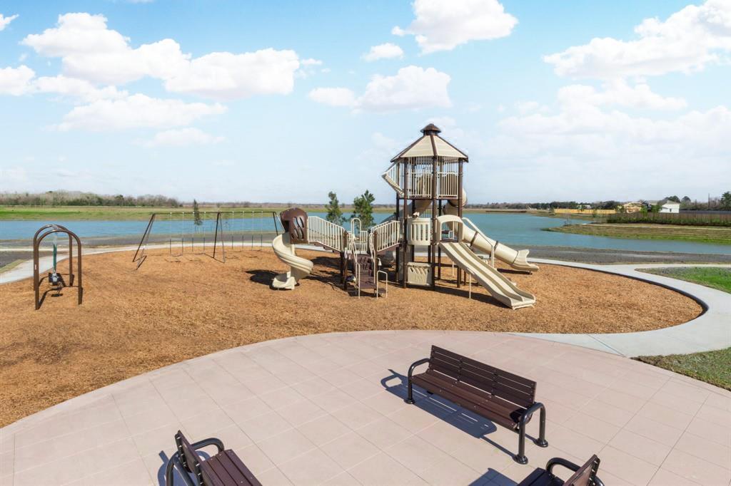 9522 2 Vicksburg Road, Baytown, Texas 77521, 4 Bedrooms Bedrooms, 12 Rooms Rooms,2 BathroomsBathrooms,Single-family,For Sale,Vicksburg,79026747