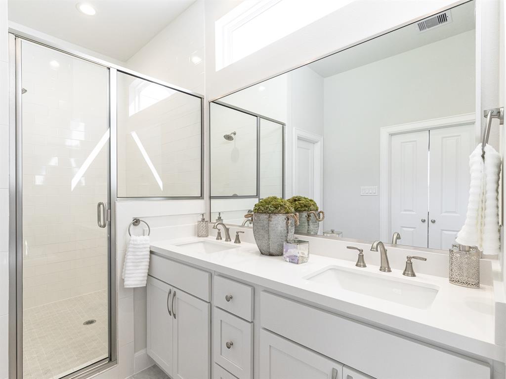 9565 2 Neuens Road, Houston, Texas 77080, 3 Bedrooms Bedrooms, 8 Rooms Rooms,2 BathroomsBathrooms,Single-family,For Sale,Neuens,51808592