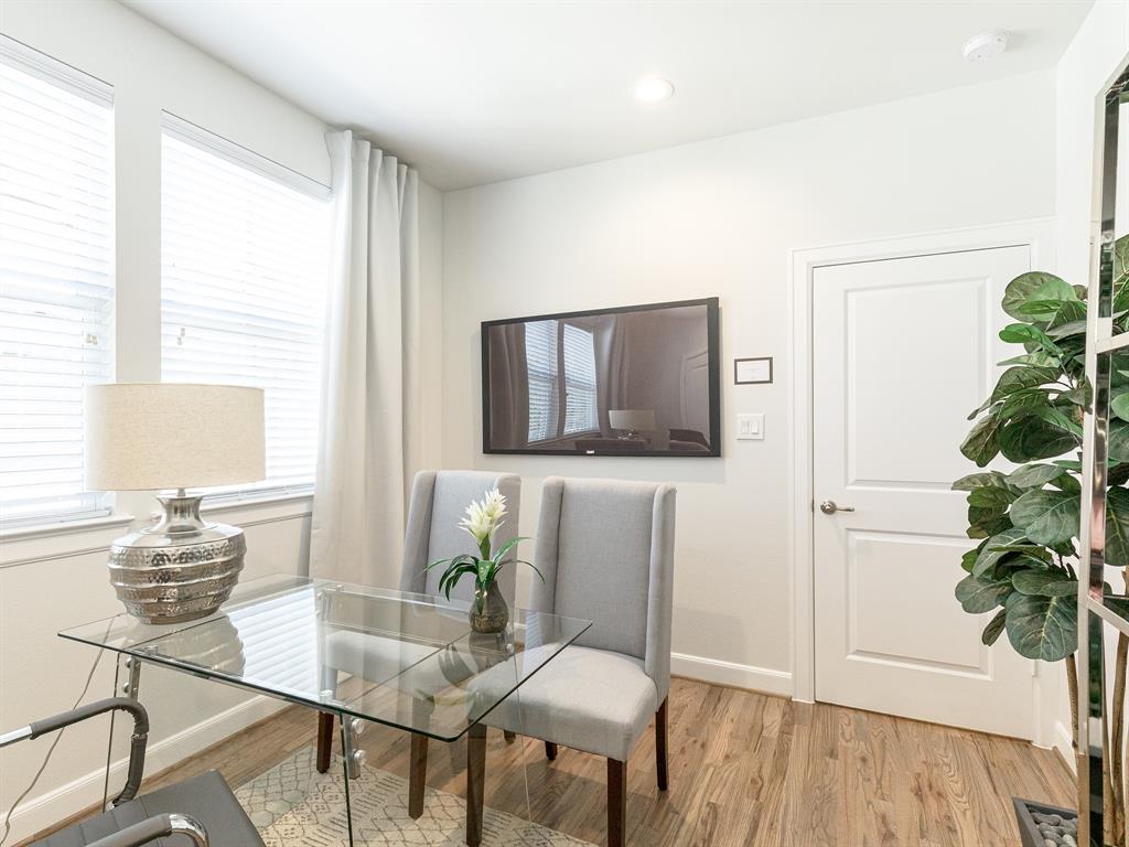9565 2 Neuens Road, Houston, Texas 77080, 3 Bedrooms Bedrooms, 8 Rooms Rooms,2 BathroomsBathrooms,Townhouse/condo,For Sale,Neuens,52336818