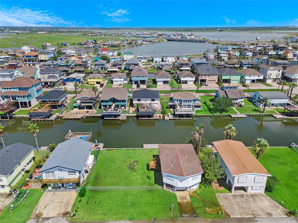 190 1 Barracuda Street, Bayou Vista, Texas 77563, 2 Bedrooms Bedrooms, 2 Rooms Rooms,2 BathroomsBathrooms,Single-family,For Sale,Barracuda,66168537
