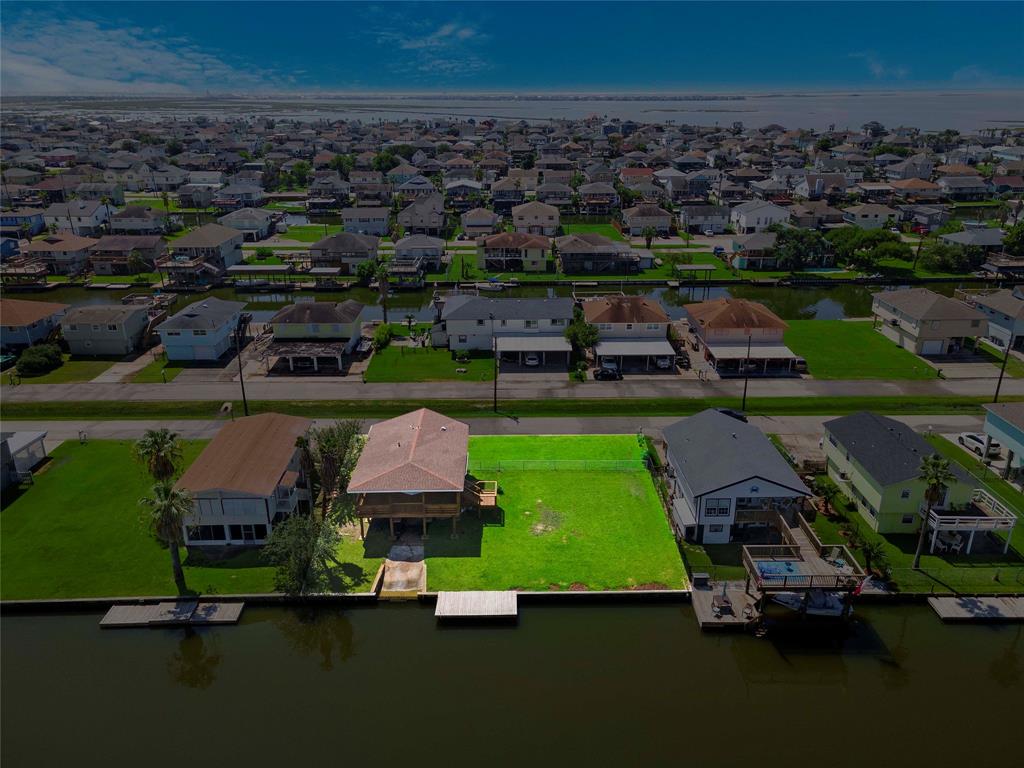 190 1 Barracuda Street, Bayou Vista, Texas 77563, 2 Bedrooms Bedrooms, 2 Rooms Rooms,2 BathroomsBathrooms,Single-family,For Sale,Barracuda,66168537
