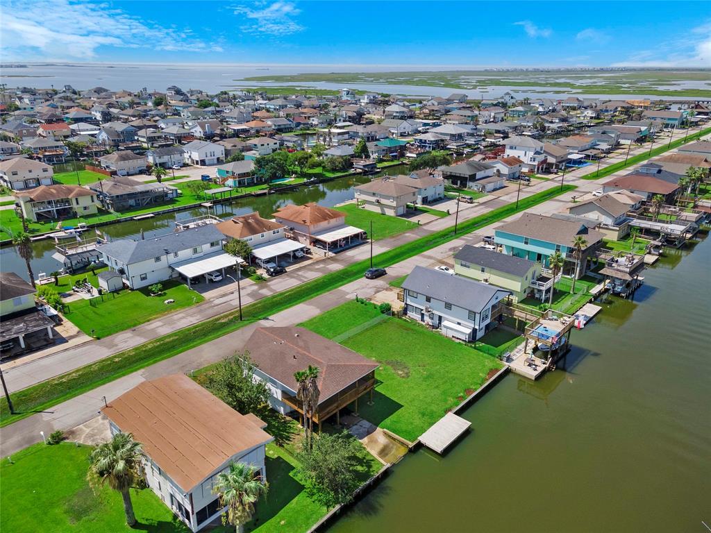 190 1 Barracuda Street, Bayou Vista, Texas 77563, 2 Bedrooms Bedrooms, 2 Rooms Rooms,2 BathroomsBathrooms,Single-family,For Sale,Barracuda,66168537