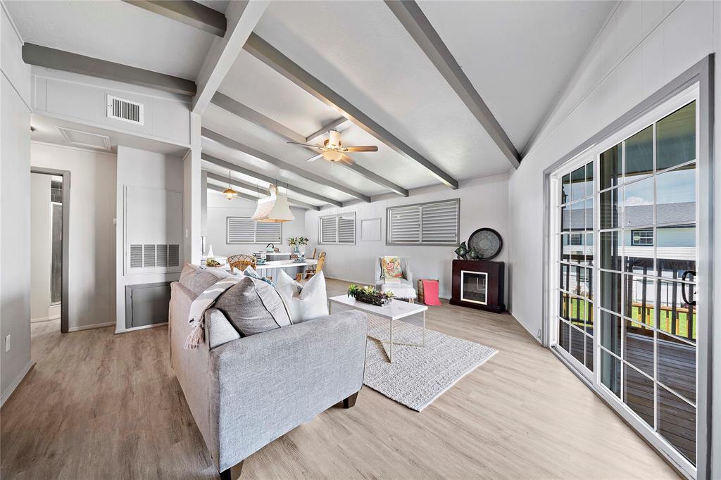 190 1 Barracuda Street, Bayou Vista, Texas 77563, 2 Bedrooms Bedrooms, 2 Rooms Rooms,2 BathroomsBathrooms,Single-family,For Sale,Barracuda,66168537