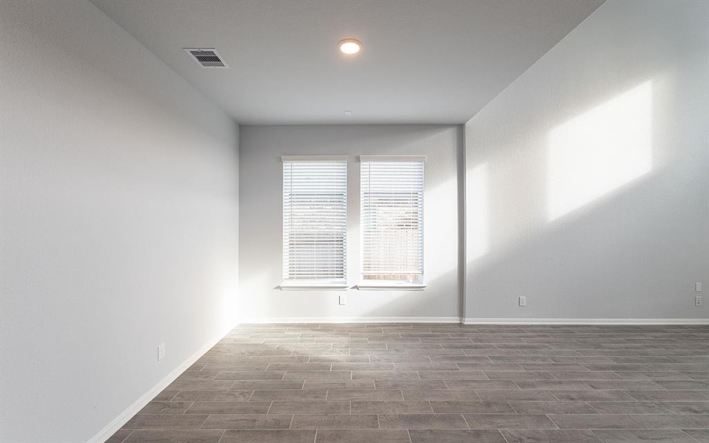 20119 2 Bushwick Falls Drive, Montgomery, Texas 77316, 4 Bedrooms Bedrooms, 10 Rooms Rooms,2 BathroomsBathrooms,Single-family,For Sale,Bushwick Falls,76081237